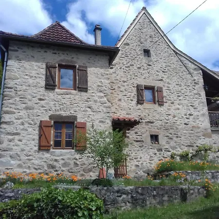 Chez Claire 2* Latouille-Lentillac