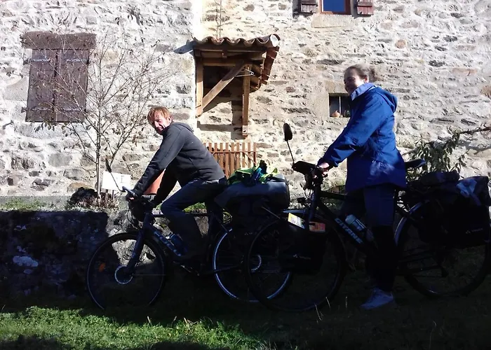 Chez Claire בית הארחה