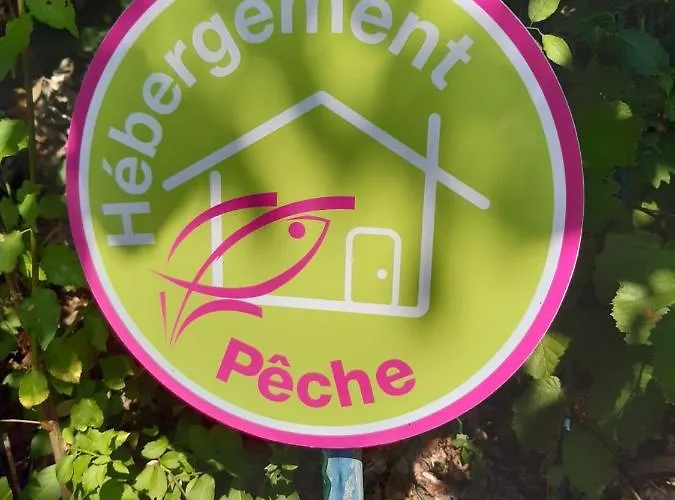 Chez Claire בית הארחה