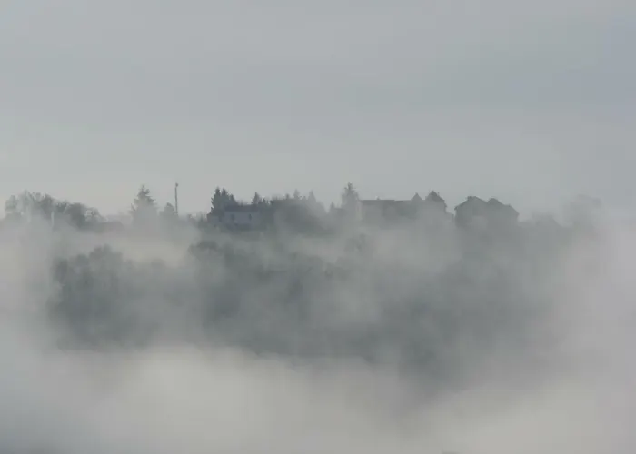 Chez Claire Latouille-Lentillac